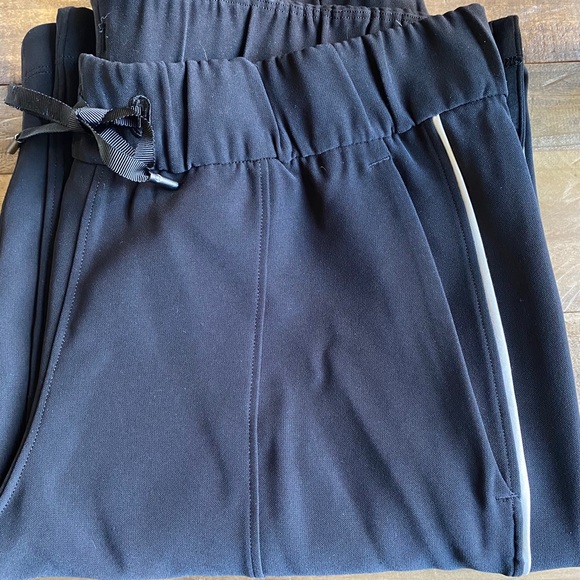 The BEST lululemon pants 6 - Picture 7 of 10